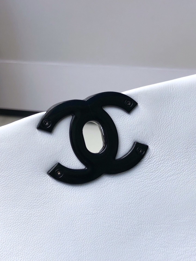 Ch**el 19 bags